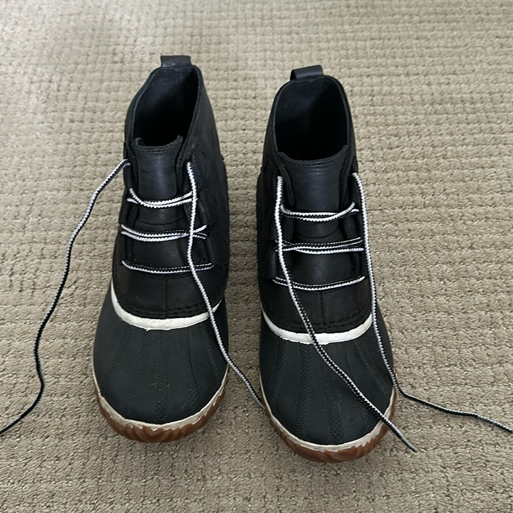 Sorel winter booties